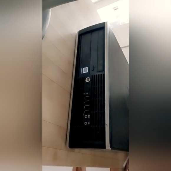 Desktop computer